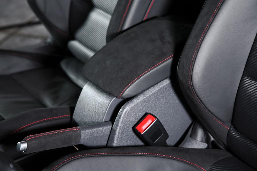  Volkswagen Golf GTi by SKN 2012 года  (фото 4 из 25)